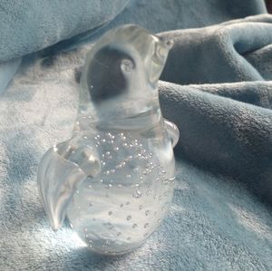 Murano blown art glass clear penguin with controlled bubbles in the belly. EUC